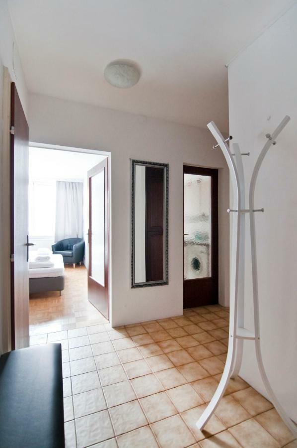 Top Location Vienna Marchetti Apartment Luaran gambar