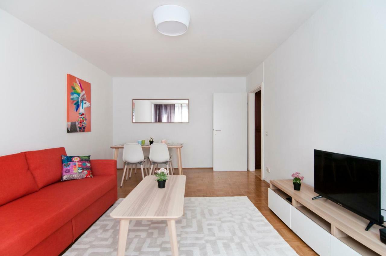 Top Location Vienna Marchetti Apartment Luaran gambar